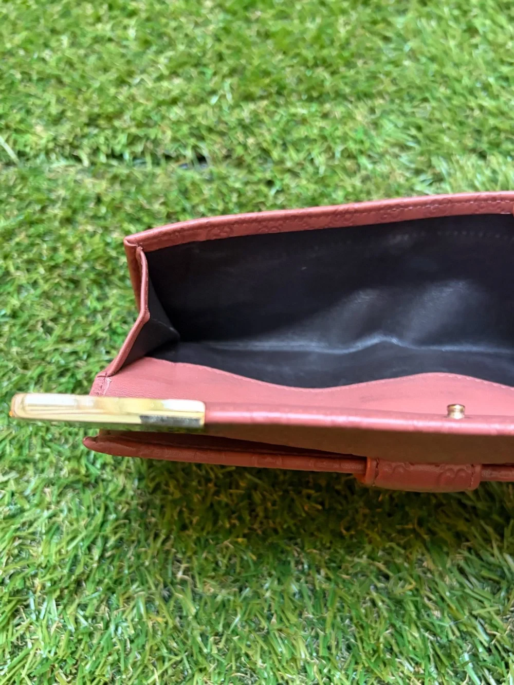 Gucci Microguccisima Pink Leather Wallet